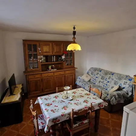 Casetta Immersa Nella Natura