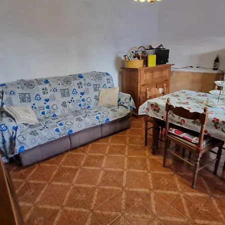 Casetta Immersa Nella Natura