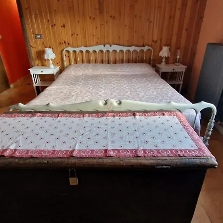 Casetta Immersa Nella Natura Tatil Evi