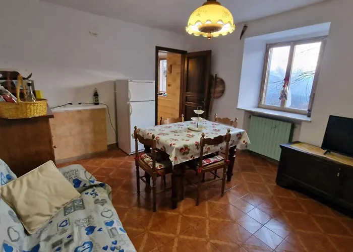 Casetta Immersa Nella Natura