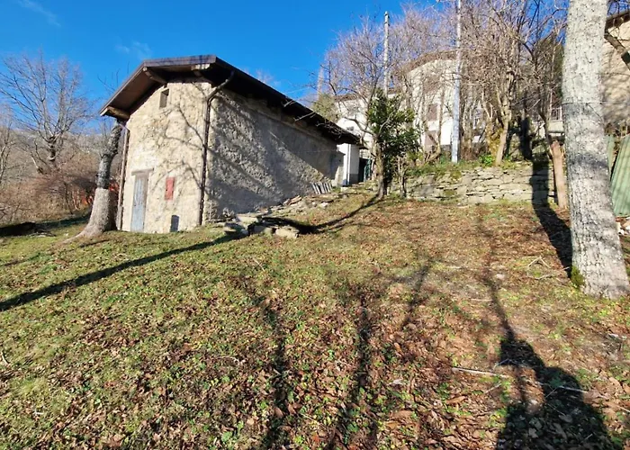 Casetta Immersa Nella Natura